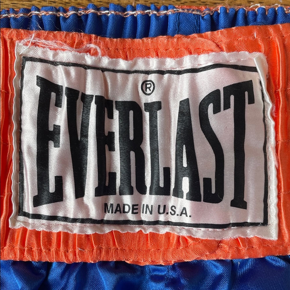 Everlast Authentic Boxing Trunks, worn by former boxer. - Picture 4 of 4